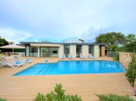 Villa LUCIA, cabana o cottage a Cala en Blanes