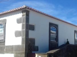 Casa do Outeiro - AL, casa o chalet en Praia da Vitória