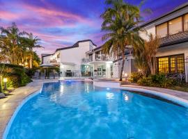Noosa Boutique Apartments & Elkhorn Villas