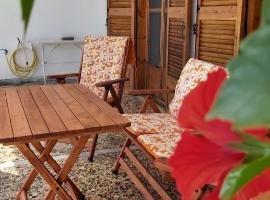 ANNAS HOUSE 2b, holiday rental in Psakoudia