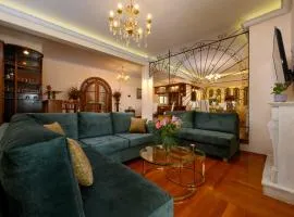 Grand Villa Roubana