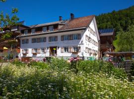 Sonne Bezau - Familotel Bregenzerwald, hotel v destinácii Bezau