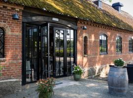 Rörums Gårdshotell, hotel v destinaci Simrishamn