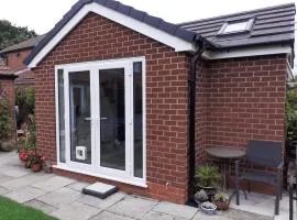 Rose View- a lovely private 1 Bed Bungalow in Sale