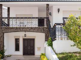 Moradia em Vilar dos Prazeres: Ourém'de bir otel
