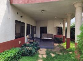 Villa Anaël, cottage sa Porto-Novo