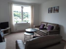 Self contained apartment with amazing views, hotel in Jedburgh