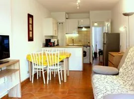 T2 Terrasse, Bormes Les Mimosas La Faviere, 5 Pers, 5 mn à pieds des plages et commerces