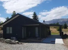 Hawea Mountain cottage