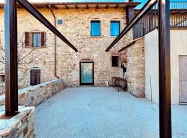 Palazzolo Resort - Anghiari، فندق مع موقف سيارات في أنغياري