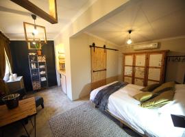 SOUSIE'S RUSTIC STAY, guest house in Polokwane