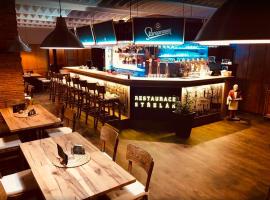 Apartm&aacute;ny LUXOR, golf hotel in Česk&aacute; L&iacute;pa