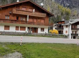 Appartamento Piano terra - Marmolada - Rocca Pietore - Boscoverde, hotel in Rocca Pietore