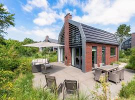 Beautiful new villa with hot tub, hotel na may parking sa Egmond aan den Hoef