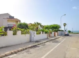 Cozy Home In Marina Di Ragusa With Wifi
