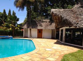 Panori Hotel, hotel in Tanga