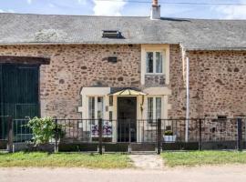 Maison la berce, hotell i Montigny-en-Morvan