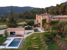 Ermitage Crestet (Ventoux - Provence), four-star hotel in Crestet