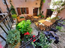 Bed & Breakfast Antico, kuća za odmor ili apartman u Motovunu