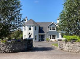 Tailors Lodge, Luxurious peaceful Apartment- Castleisland, Kerry, отель в городе Каслайленд, рядом находится Craig Cave