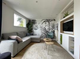 Les sapins verts -inspiration deluxe, serviced apartment in Saint Lo