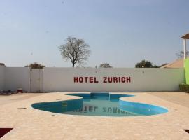 Hotel Zurich, hotel v destinaci Safim