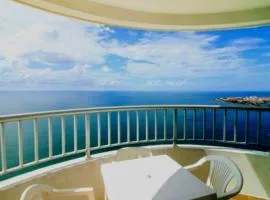 Apartamento Familiar con Vista al Mar en Bocagrande Cartagena