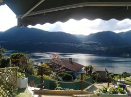 Residence Belvedere & Private Beach, hotel di Omegna