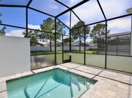 Great NEW 4 bedroom townhouse in Hidden Forest, with private pool!, villa in Orlando