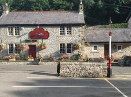 Anglers rest, hotel with parking in Millers Dale