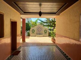 apartment on the beach, albergo a El Harhoura