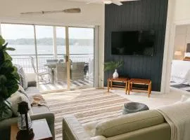 Waterfront Condo with 2 Pools and Boat Slip!