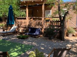 le clos du bonheur, cabin in Le Pradet