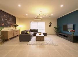 6 Bedrooms & 4 Bathrooms Big House for Big Group, pet-friendly hotel in Point Cook