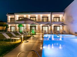 B&D Luxury Suites, отель в Скала-Потамиасе