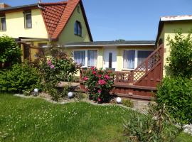 Bungalow in Zweedorf mit Liegewiese, hotel v destinaci Zweedorf