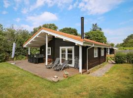 5 person holiday home in F llenslev, hytte i Føllenslev