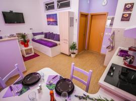 Apartments Lavanda & Cappuccino, hotel in Portorož