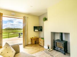 Brecks Farm - Well Cottage, hotel with parking in York