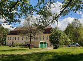 Orangerie im Schlosspark zu Arnsdorf