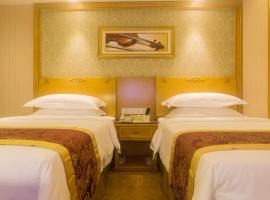 Vienna Hotel Sanya Yalong Bay Qianguqing, hotell i Sanya