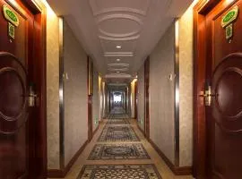 Vienna Hotel Shenzhen Futian Bagua Road