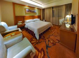 Vienna 3 Best Hotel Shenzhen Henggang Cuihu Shangzhuang, מלון 3 כוכבים בLonggang