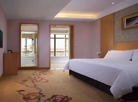 Vienna 3 Best Hotel Dongguan Liaobu Veicle City, hotel v destinaci Liaobu