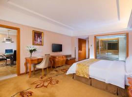 Vienna Hotel Changde Wuling Avenue, hotel with parking in Changde