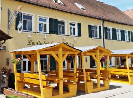 Landhotel zum Böhm, hotelli kohteessa Roth