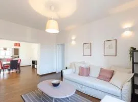 JOIVY Spacious Family Apt for 4, in Carignano, Genoa