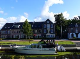 Slapen an de Veenvaart, готель біля визначного місця Van Gogh House, у місті Nieuw-Amsterdam