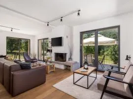 Modern Alpine Monsalbius Chalet