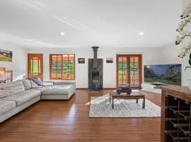 Pet Friendly Farm Stay in heart of the Tilba village
